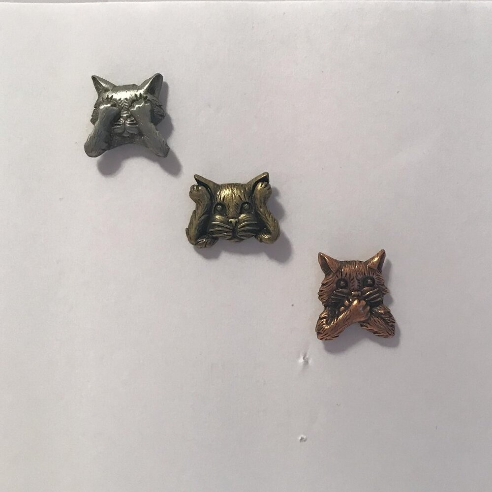 Hear no evil, see no evil, say no evil - cat pins